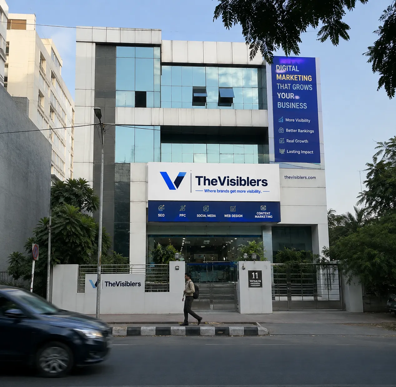the visiblers office fornt road side image